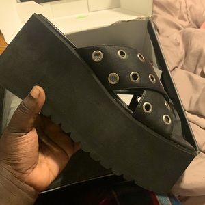 Black Dolls Kills plateform shoes